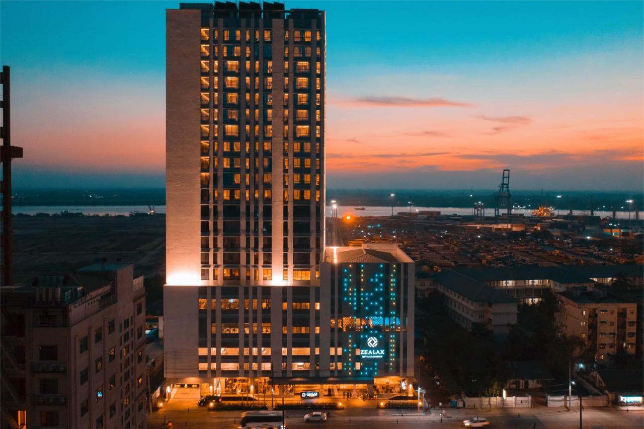Zealax Hotel & Residence Yangon Exterior foto